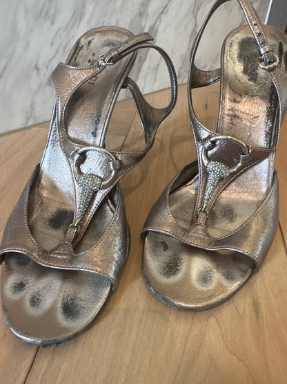 Gucci Leather Heels (38.5)